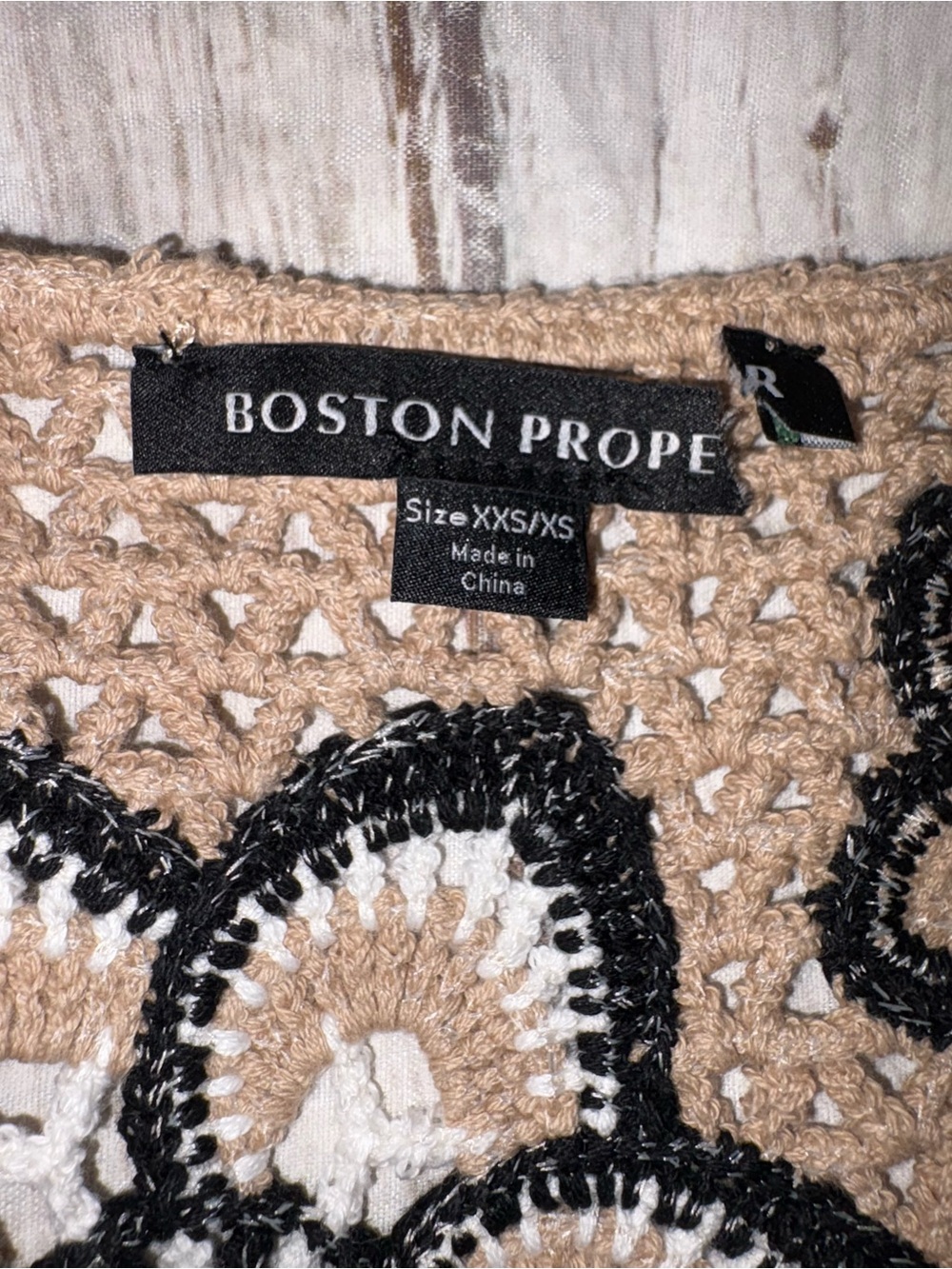 Boston Proper tan crochet floral knit vest XXS/xS - Picture 7 of 10